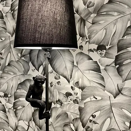 Les Remparts Location * アンティーブ