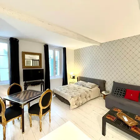 アパート Les Remparts Location アンティーブ