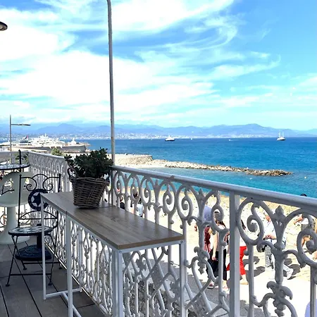 Les Remparts Location アパート アンティーブ