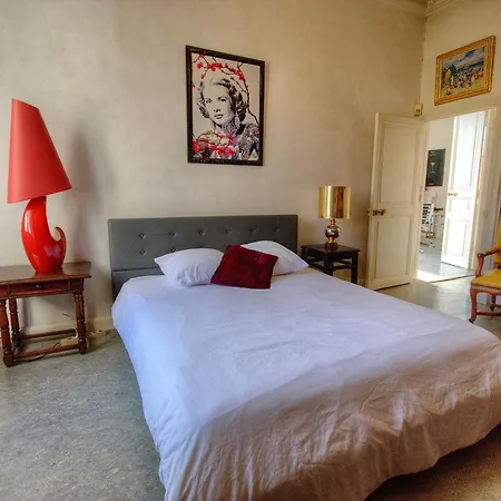 Apartment Les Remparts Location Antibes