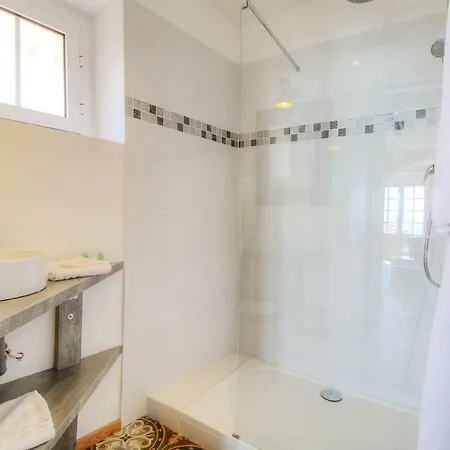 Les Remparts Location アパート アンティーブ