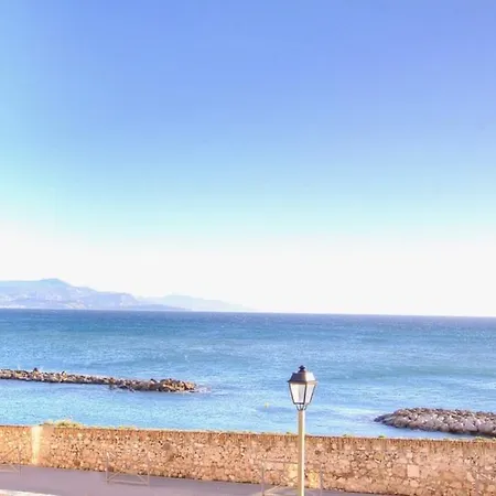 Les Remparts Location アパート