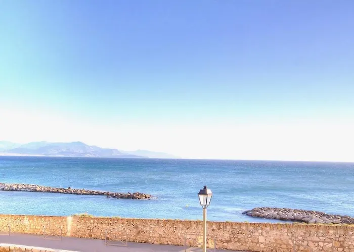 Les Remparts Location מלון דירות